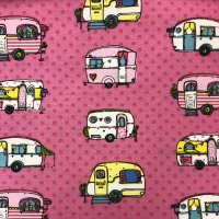 camping canvas, roze stof met caravans